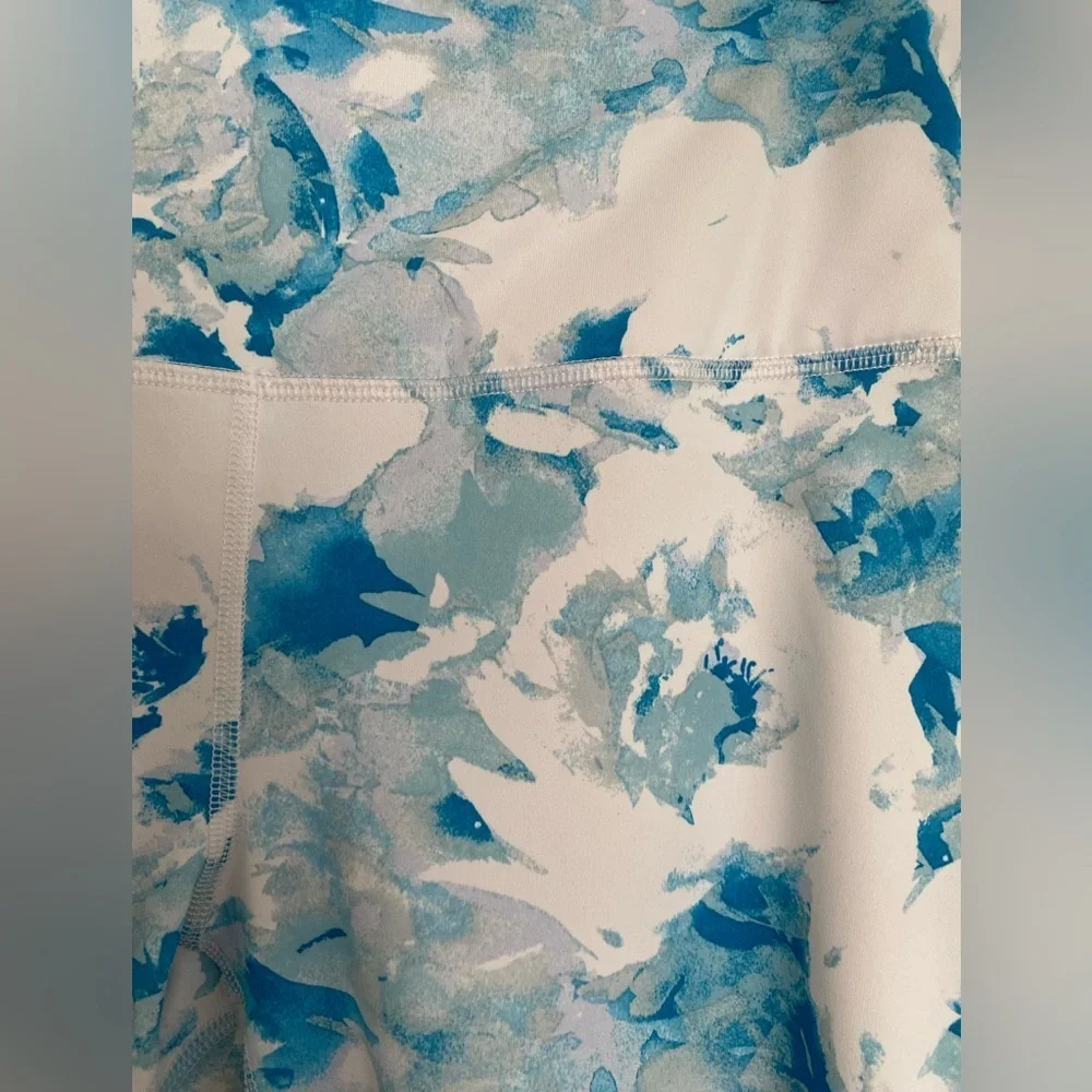 Velocity Women’s Capri Leggings Large‎ Blue White Floral Coastal Workout Gym